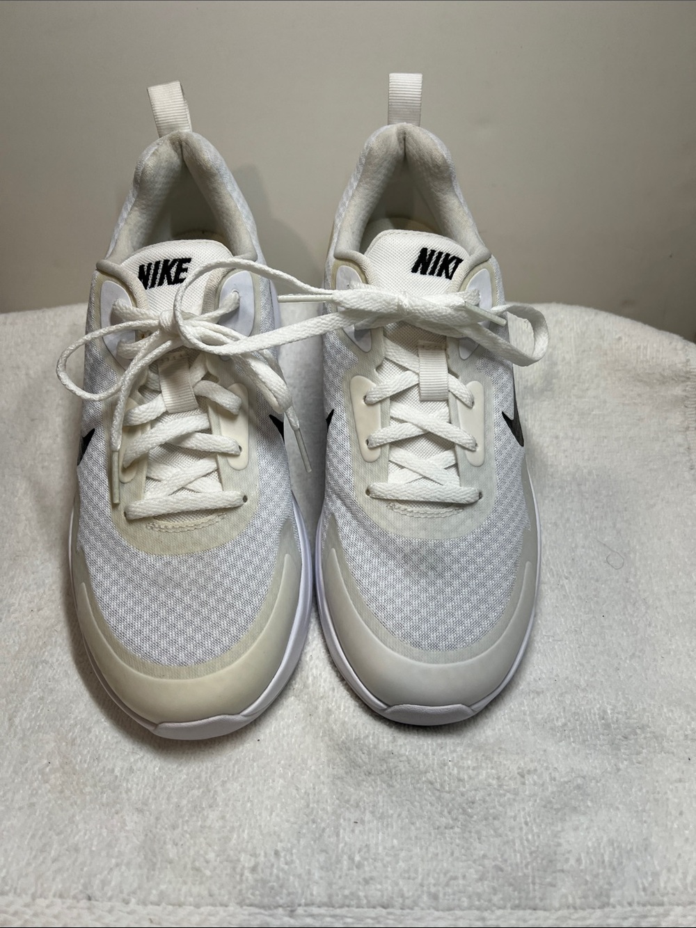 Nike White and Black Women’s Athletic Sneakers